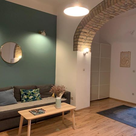 French Touch Apartment With Free Parking Budapest Exterior foto