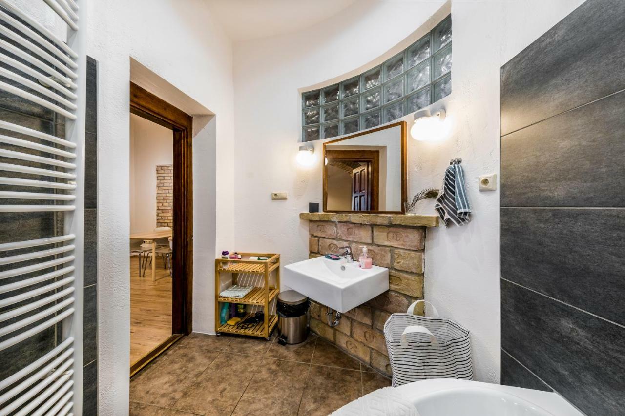 French Touch Apartment With Free Parking Budapest Exterior foto